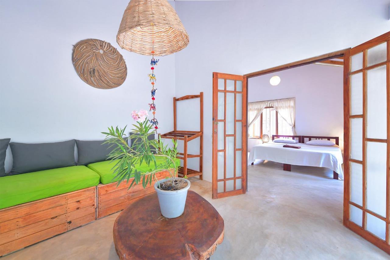 Kitesurfing Lanka Hotel Kalpitiya Buitenkant foto